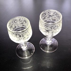 NEW LISTING! Vintage Paden City Liqueur Glasses